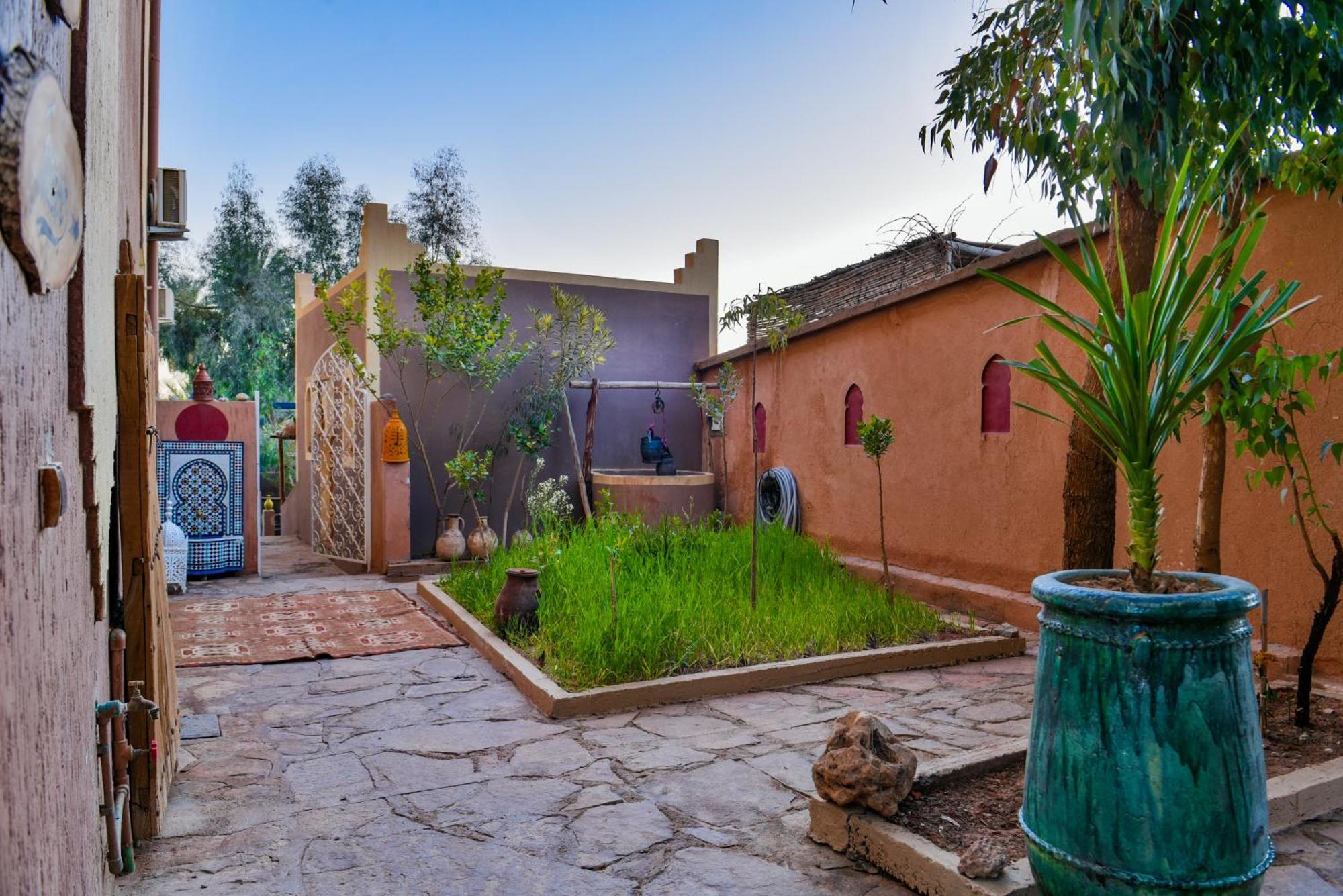 Riad Dar Bab Todra Tinghir Luaran gambar